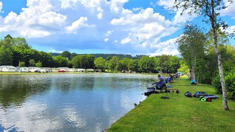 Camping met visvijver in de Ardennen